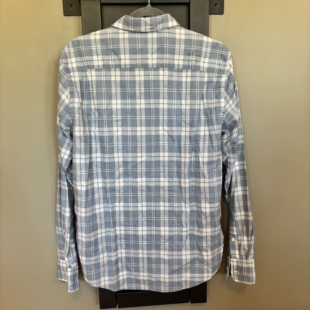 Faherty Men’s Blue Plaid Button Down - size M​ - Picture 4 of 6